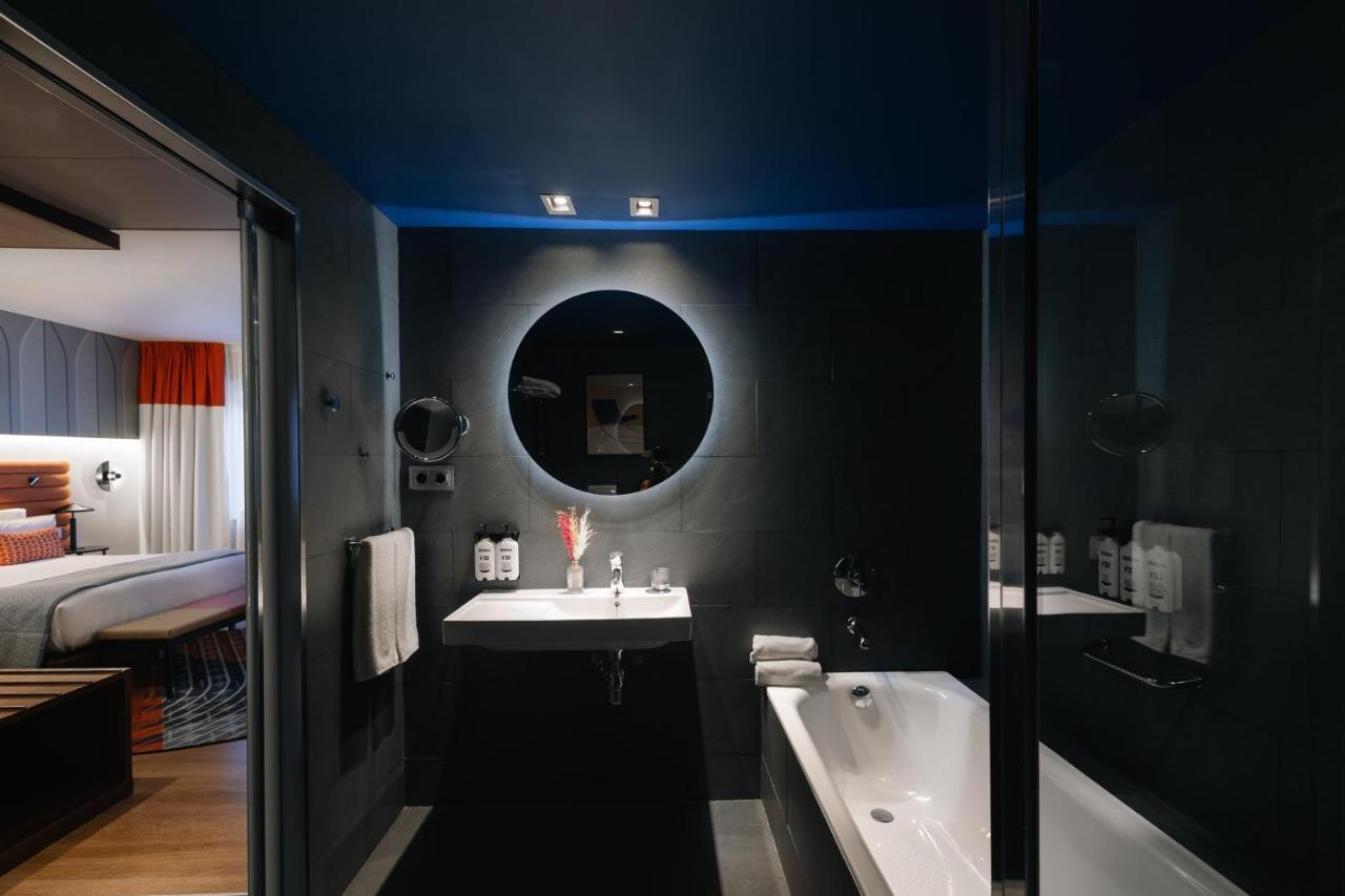 Hotel Indigo Barcelona Granvia Plaza Espana, An Ihg Hotel 外观 照片
