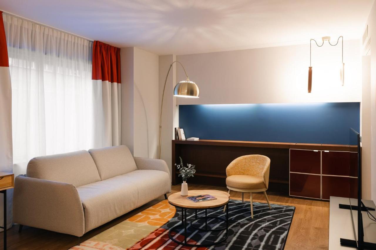 Hotel Indigo Barcelona Granvia Plaza Espana, An Ihg Hotel 外观 照片