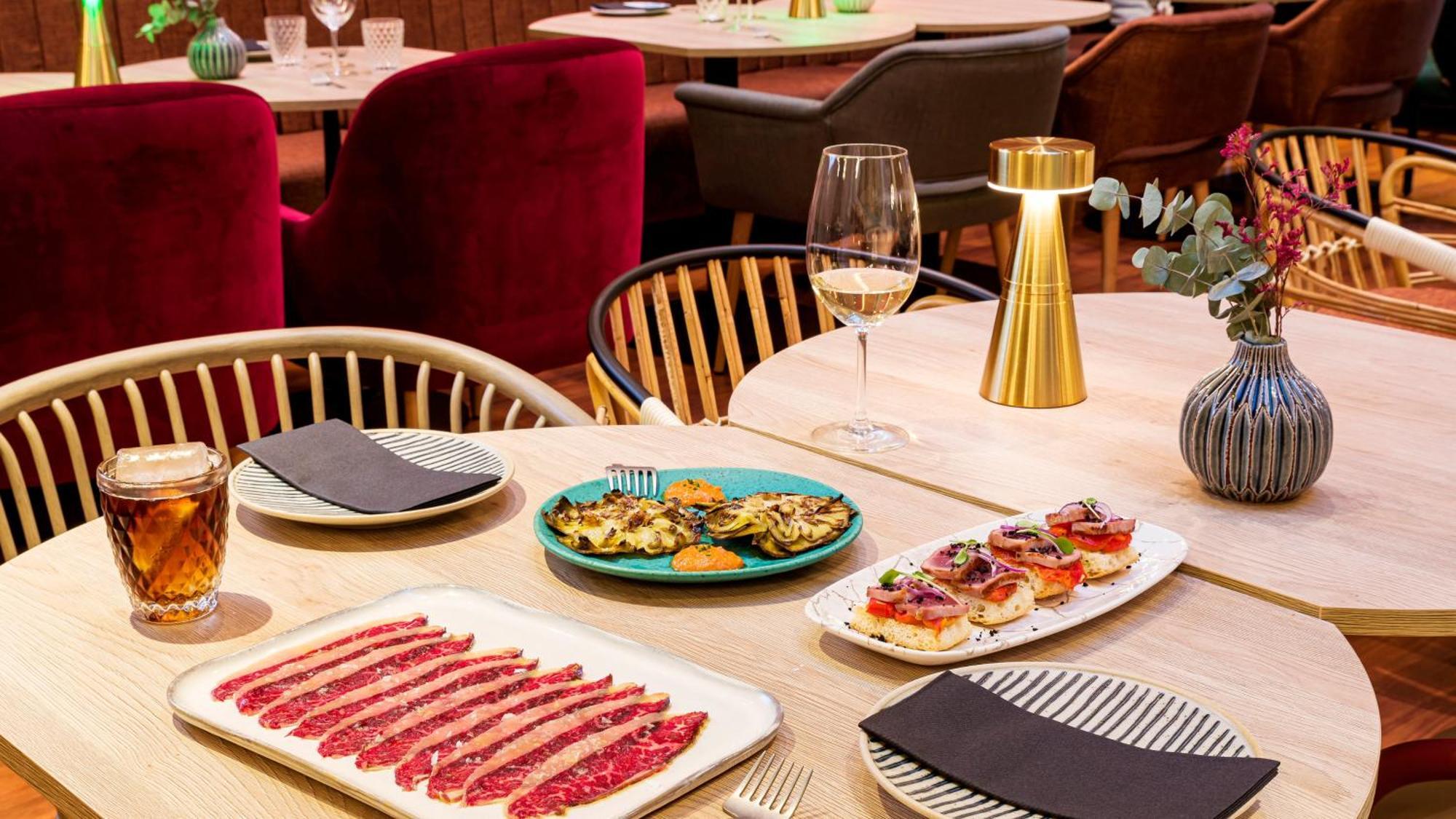 Hotel Indigo Barcelona Granvia Plaza Espana, An Ihg Hotel 外观 照片